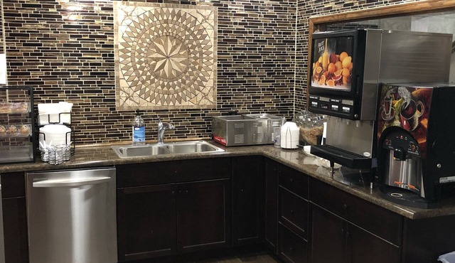 Americas Best Value Inn & Suites Sidney