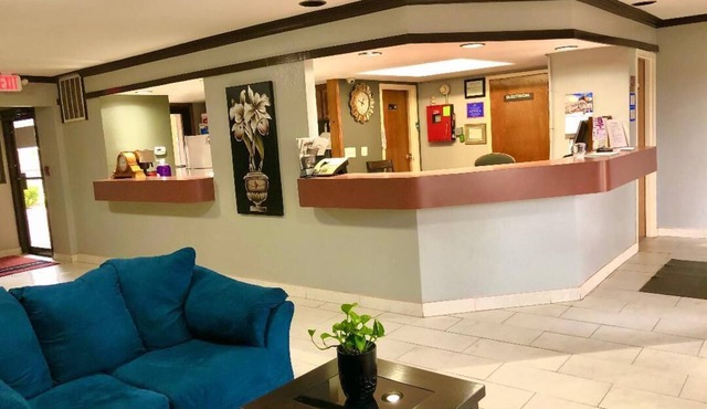 Americas Best Value Inn & Suites Yukon Oklahoma City