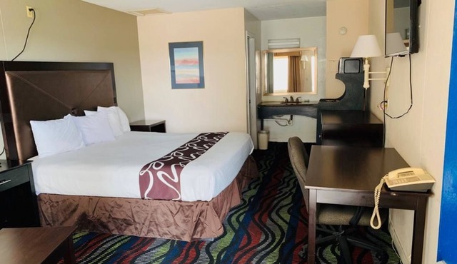 Americas Best Value Inn Elm Creek