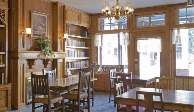 Americas Best Value Inn & Suites Royal Carriage