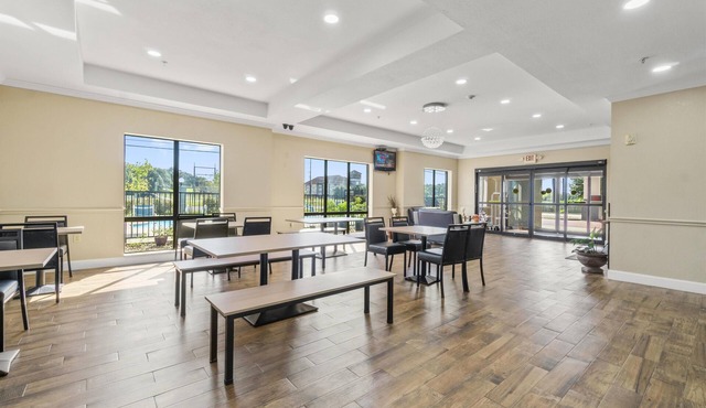 Americas Best Value Inn & Suites Livingston
