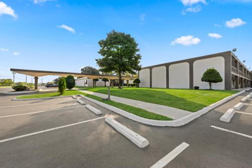 Americas Best Value Inn - Wilson