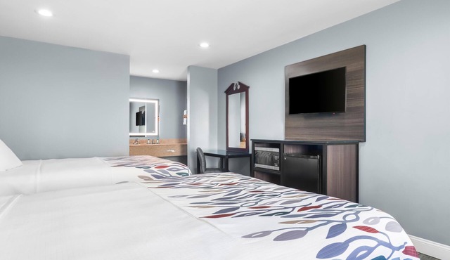 Americas Best Value Inn & Suites Siloam Springs