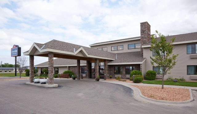 AmericInn by Wyndham Thief River Falls