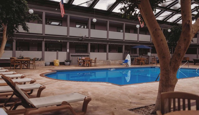 AmericInn by Wyndham Appleton Downtown