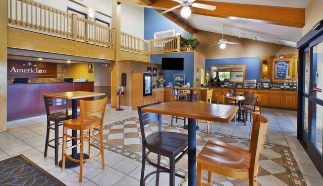 AmericInn by Wyndham Bay City