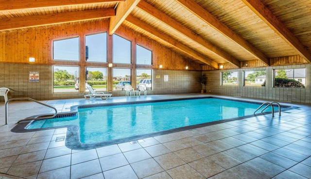 AmericInn by Wyndham Blue Earth