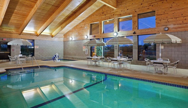 AmericInn by Wyndham Chanhassen