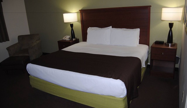 AmericInn by Wyndham Grand Rapids