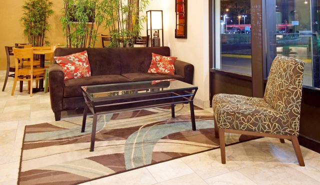 AmericInn by Wyndham Johnston Des Moines