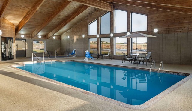 AmericInn by Wyndham Muscatine