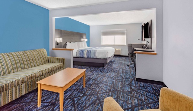 AmericInn by Wyndham Quincy