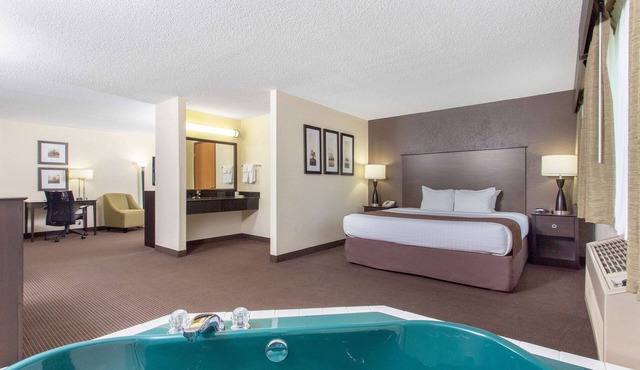 AmericInn by Wyndham Rhinelander