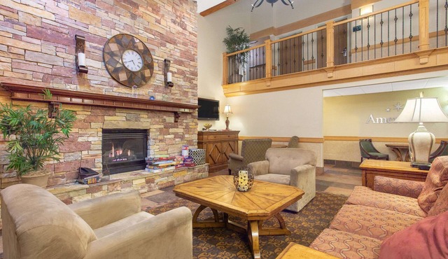 AmericInn by Wyndham Sheboygan