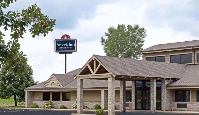 AmericInn by Wyndham Tomah