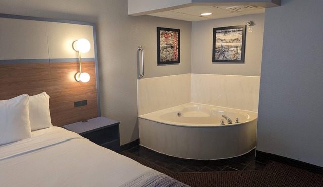 AmericInn by Wyndham St. Peter