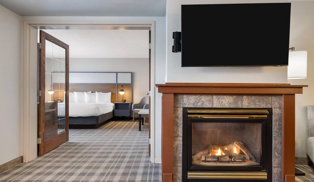 AmericInn by Wyndham Valley City - Conference Center
