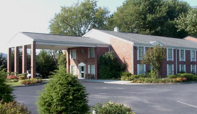 Americourt Hotel and Suites - Elizabethton