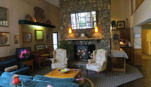 Americourt Hotel - Mountain City