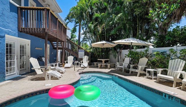 AMI Condo W/Heated Pool, Walk to Beach & Bridge St