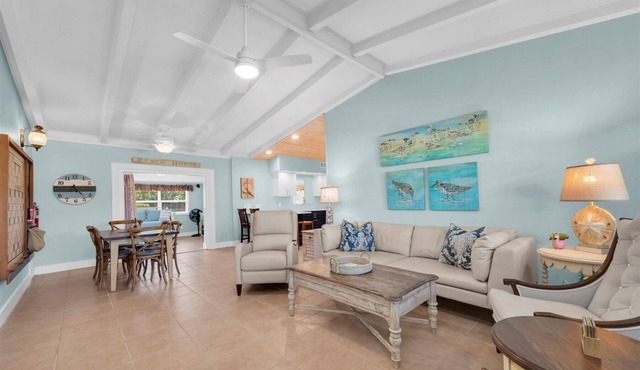 AMI North End Private Heated Pool. 1.2 Block to Gulf Beach!