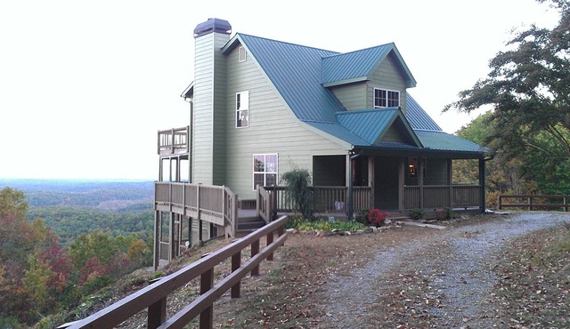 Amicalola Vista House near Amicalola Falls State Park