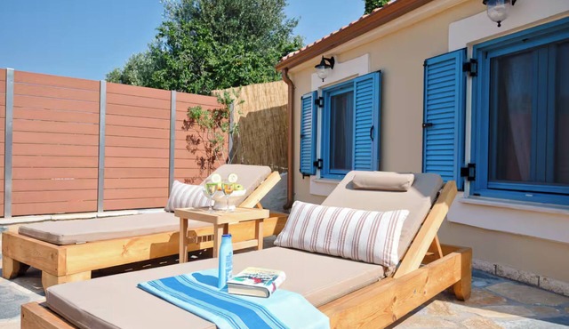 Amici Cottage with outdoor jacuzzi