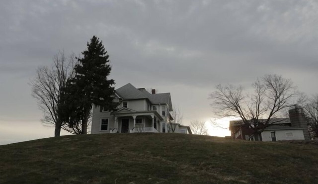 Amish Guest Farmhouse on Seneca Lake Wine Trail, Boasts Gorgeous Lake View
