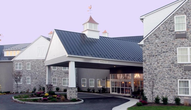 AmishView Inn & Suites