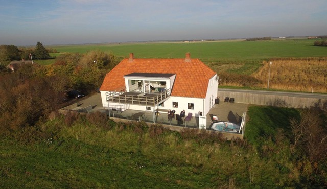 "Ammy" - 7.5km from the sea by Interhome