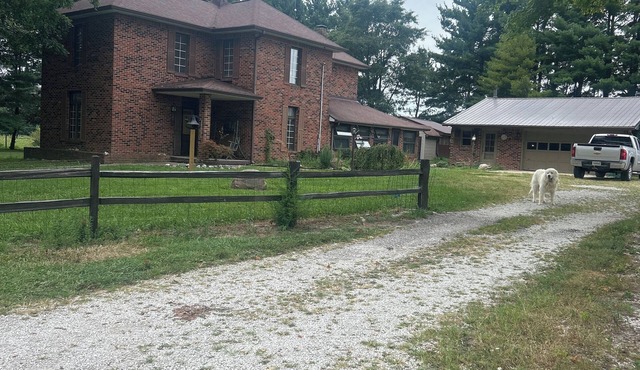 Amo Country Manor Apartment w ac