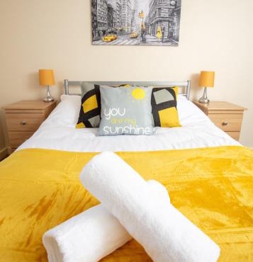 Ample Comforts, Centrally Located, Town Centre