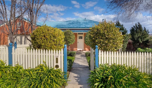 Ampleforth East- spacious and stunning, parking and wifi! - Spacious four bedroom home