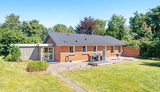 "Amra" - 1.9km from the sea by Interhome