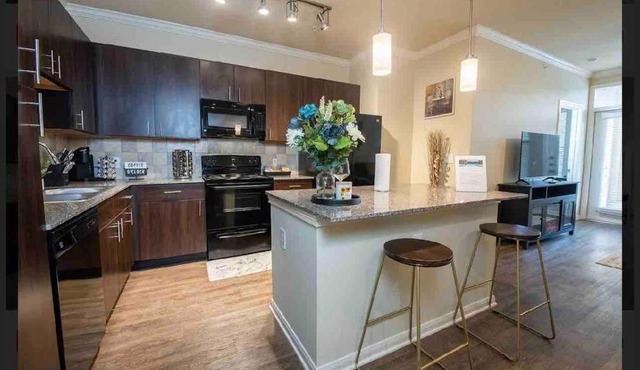 An alluring apartment, 10 min from downtown!