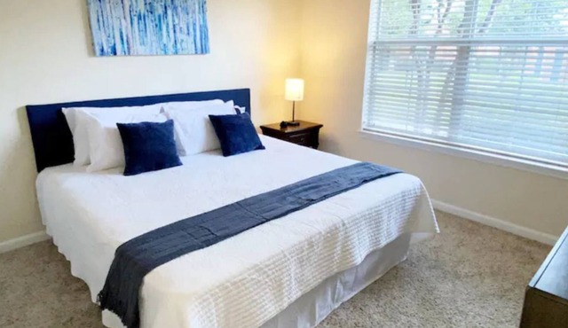 An Amazing 3 bedroom 2 full bath Apartment Unit.!