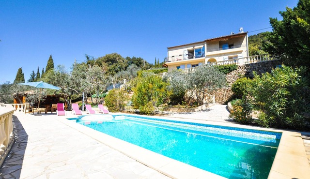 An authentic huge vacation home with pool and relaxing atmosphere.