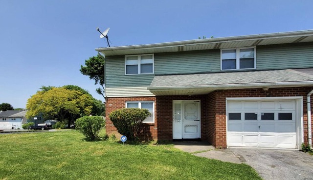 An Elegant, Cozy and Charming Townhouse
