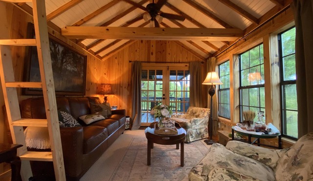 An elegant waterside retreat in the Red Hills