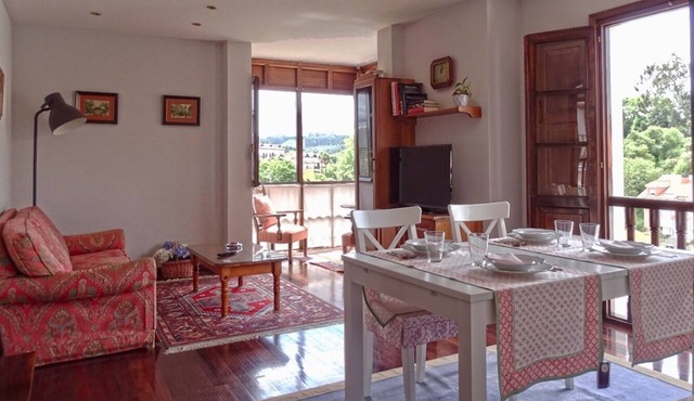 An EXCELLENT apartment in the CENTER OF COMILLAS