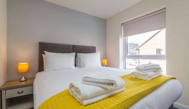 An Exceptional, available 2bed House with Parking