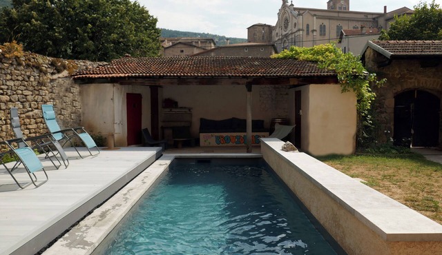 An exceptional house steeped in history to enhance your family memories