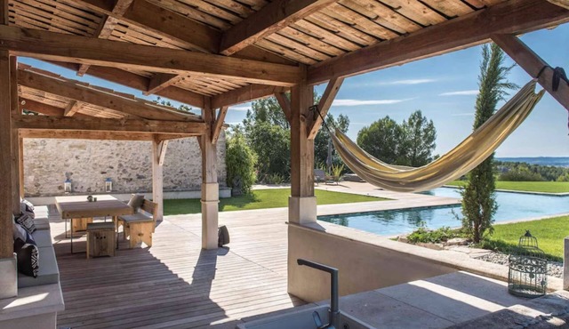 An exceptional property near Aix commanding a view of the iconic Saint Victoire Mountain –.