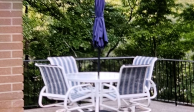 An Intimate and relaxing space to relax and recharge