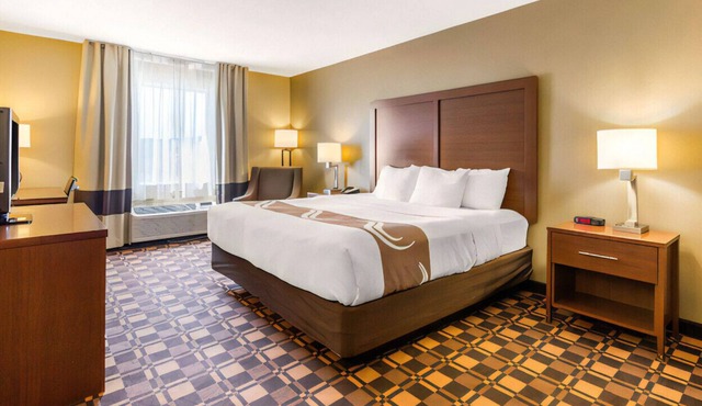 An Intimate & Romantic Getaway! Free Breakfast