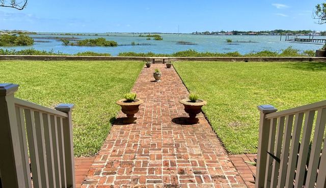 An irresistable oceanfront vacation home in the heart of historic St Augustine!
