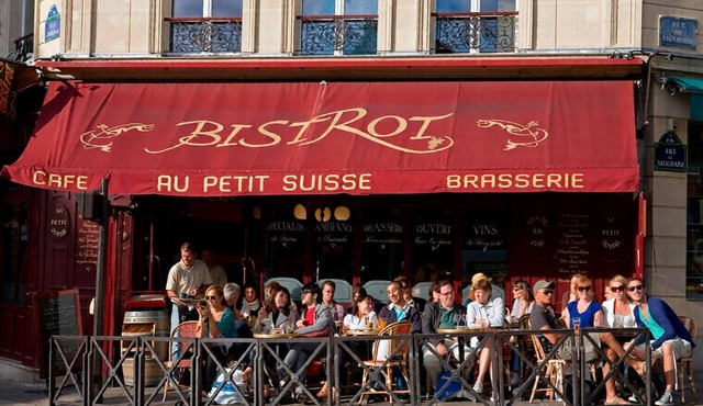 AN IRRESISTIBLE CHOICE FOR AN UNFORGETTABLE STAY IN THE LEFT BANK– SAINT GERMAIN