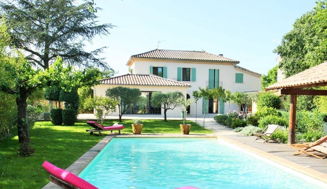 An oasis in Banne, luxury house (heated pool, air conditioning, spa and sound)