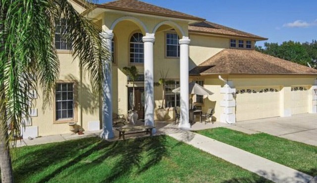 An Oasis of 4 bedrooms 4 baths with private pool
