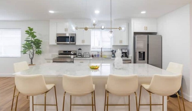 An oasis of luxury in Coral Gables. MIAMI !